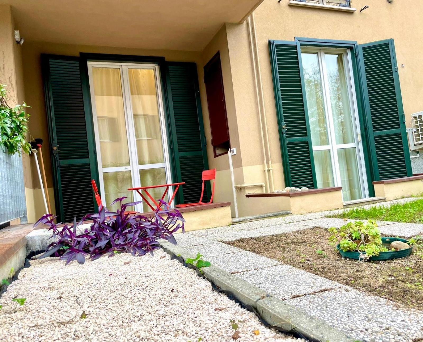 Appartamento 33 Borgo Ticino Lux Free Parking & Private Garden Pavia Esterno foto