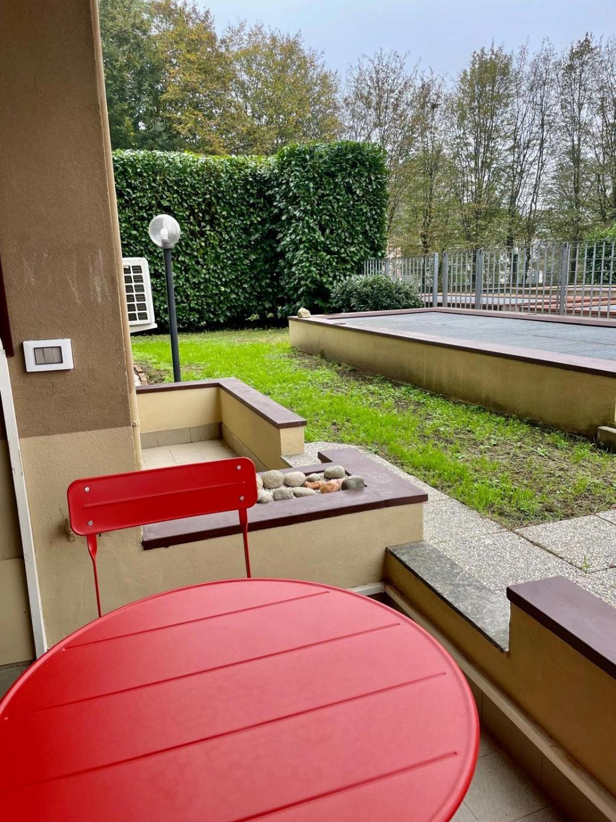 Appartamento 33 Borgo Ticino Lux Free Parking & Private Garden Pavia Esterno foto