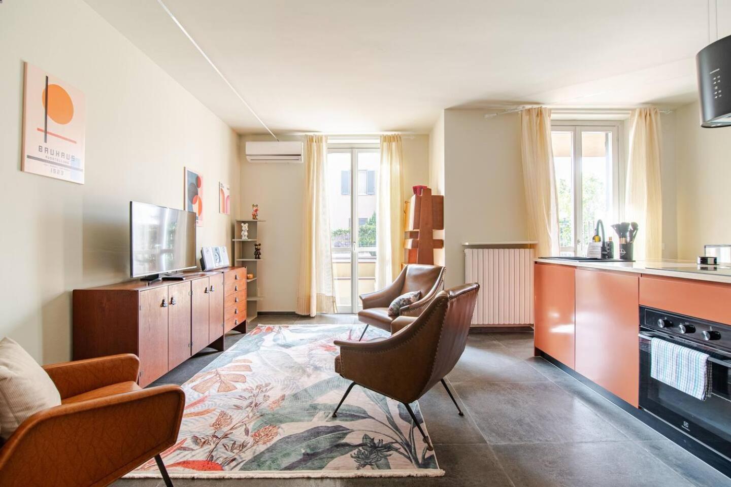 Appartamento 33 Borgo Ticino Lux Free Parking & Private Garden Pavia Esterno foto